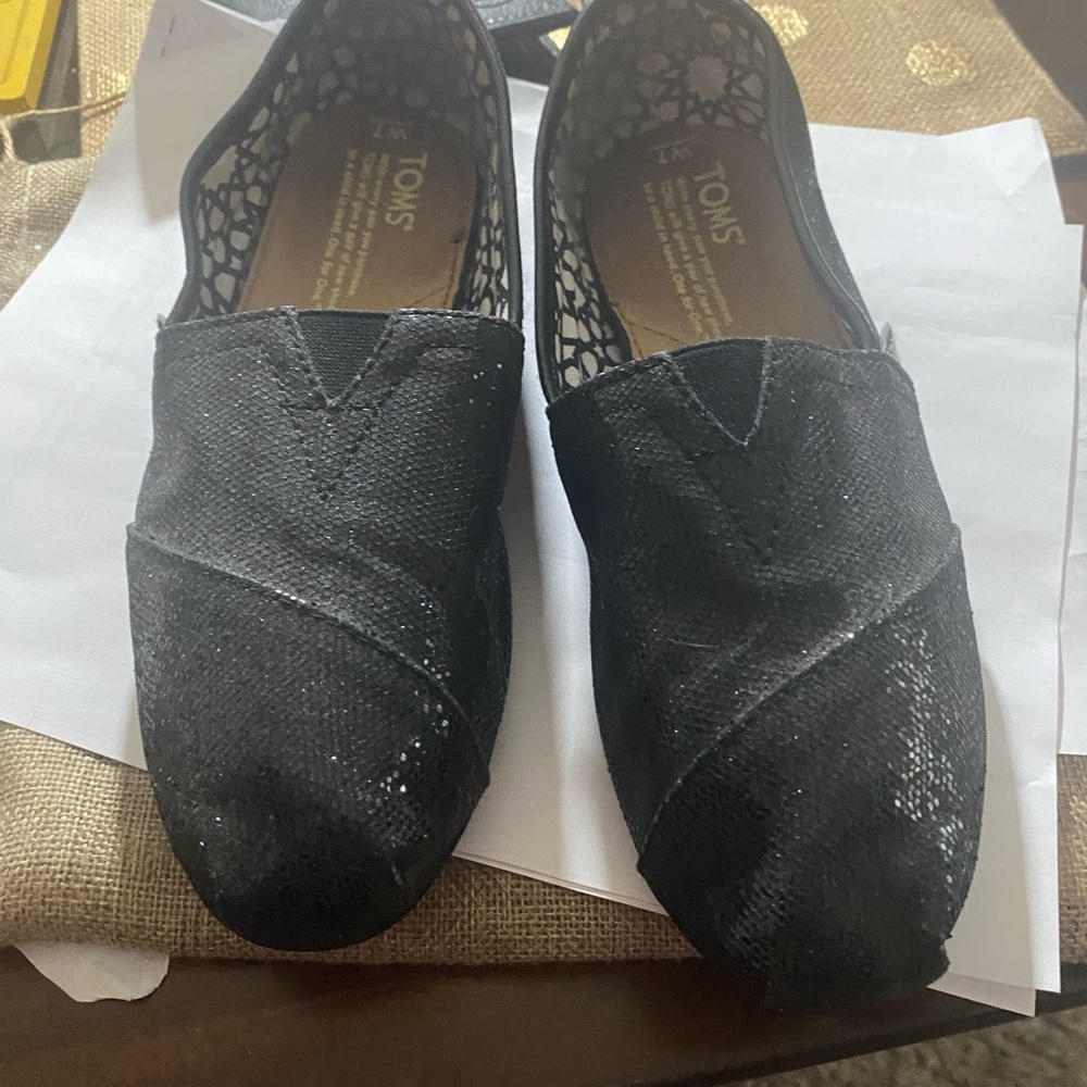 TOMS - Picture 4 of 8